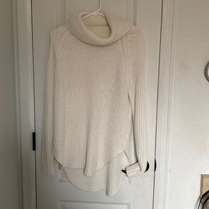 Long white knit turtle neck